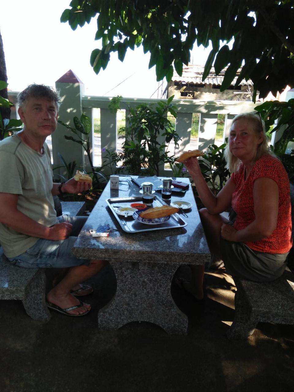 Nguyet Anh Guesthouse Lang Co Kültér fotó